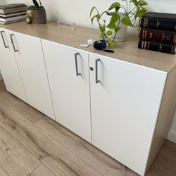 NARBUTAS Basic Lockable Cabinet w/4 Doors & 2 Shelves