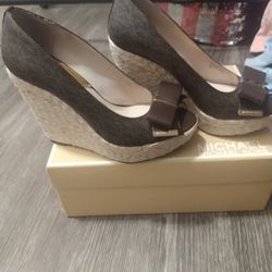 Michael Kors Wedges Size 6 