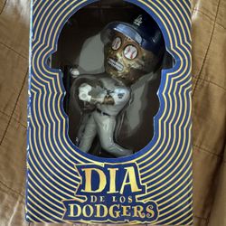 Dodgers Dia de Los Muertos