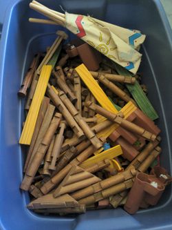Lincoln logs