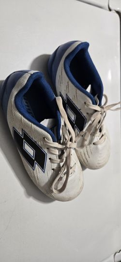 Used Soccer Shoes Size 1.5Y