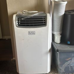 Black + Decker Portable air Conditioner 
