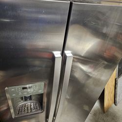 GE Refrigerator