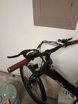 Actbest Electric Commuter Bike (With Factory Charger & New Pedal) - Needs battery