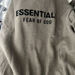 Essentials Sweater Crew Neck 