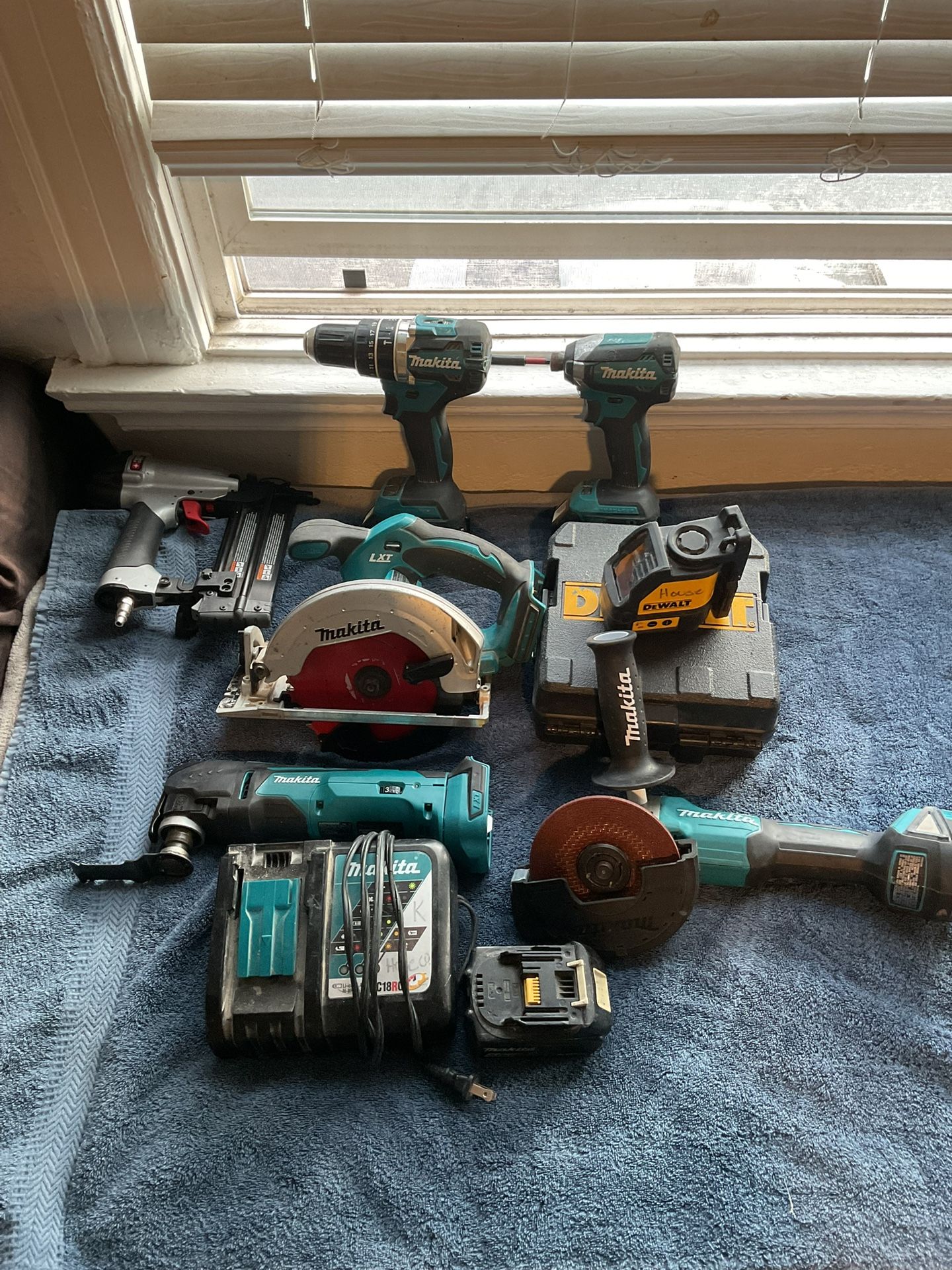 Makita Power Tool Set For Carpenters