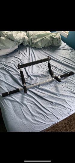 Pull Up Bar