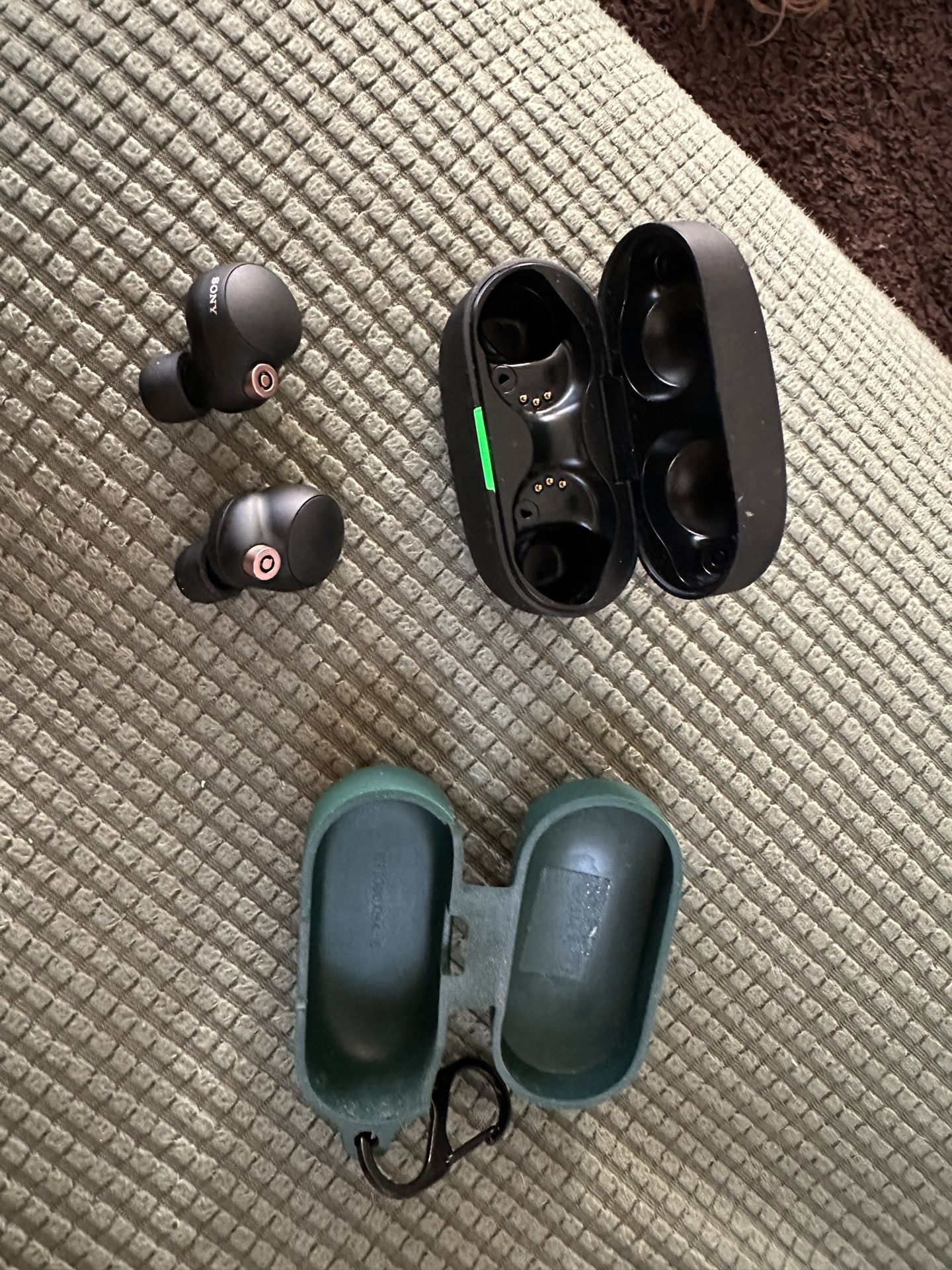 Sony Noise-Cancelling Wireless Bluetooth Earbuds