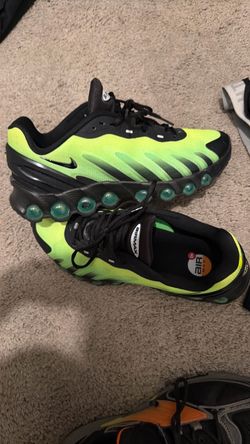 Nike Air Max Plus Sneakers Volt Black