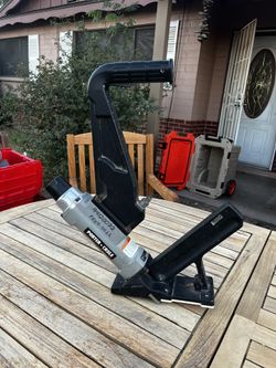 Porter-Cable Hardwood Flooring Cleat Nailer Model FCN200