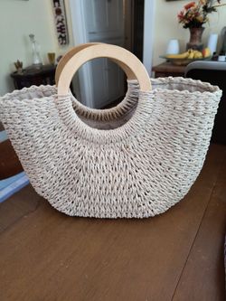 Straw totes hats and baskets clean