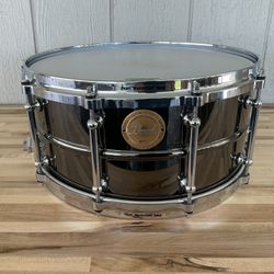 Pearl Limited Edition Snare 