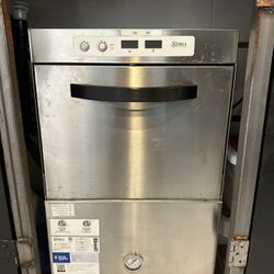  Commercial Dishwasher