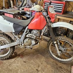 2001 Honda Xr400