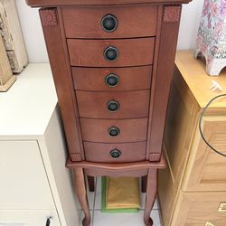 Joyero de pie excelente