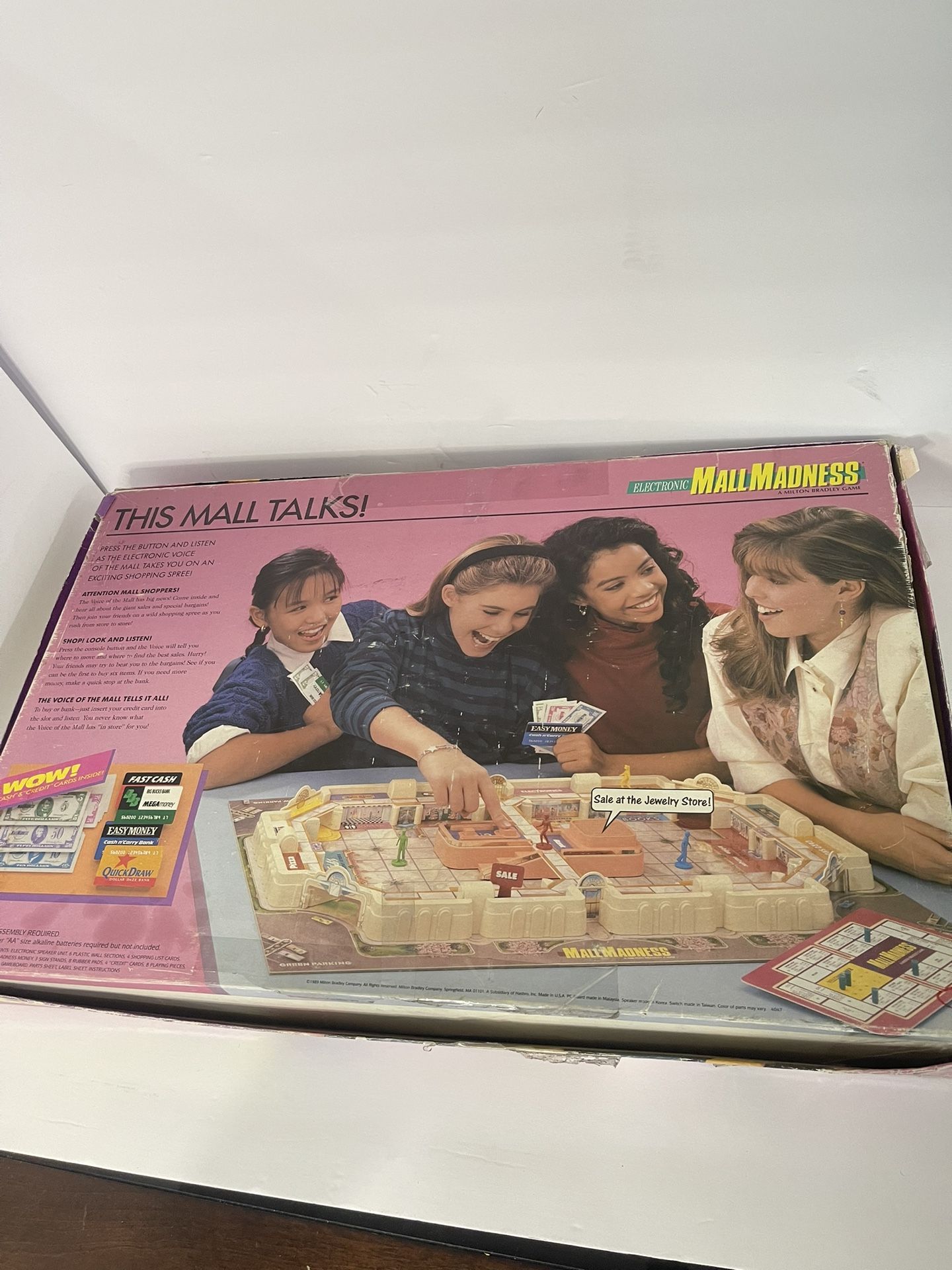 Vtg Electronic Mall Madness Board Game 1989 Milton Bradley Complete