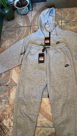 Nike Tech Fleece Tracksuit Set Gray