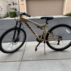 Huffy Men’s Mountain Bike 
