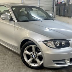 2010 BMW 128i