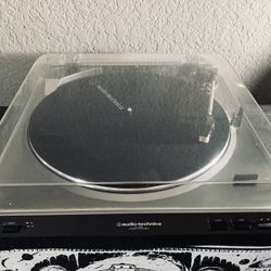 Audio Technica AT-LP60 Stereo Turntable
