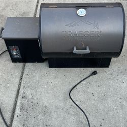Traeger Smoker Used 