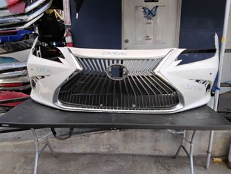 Lexus ES 2019-2024 front bumper oem