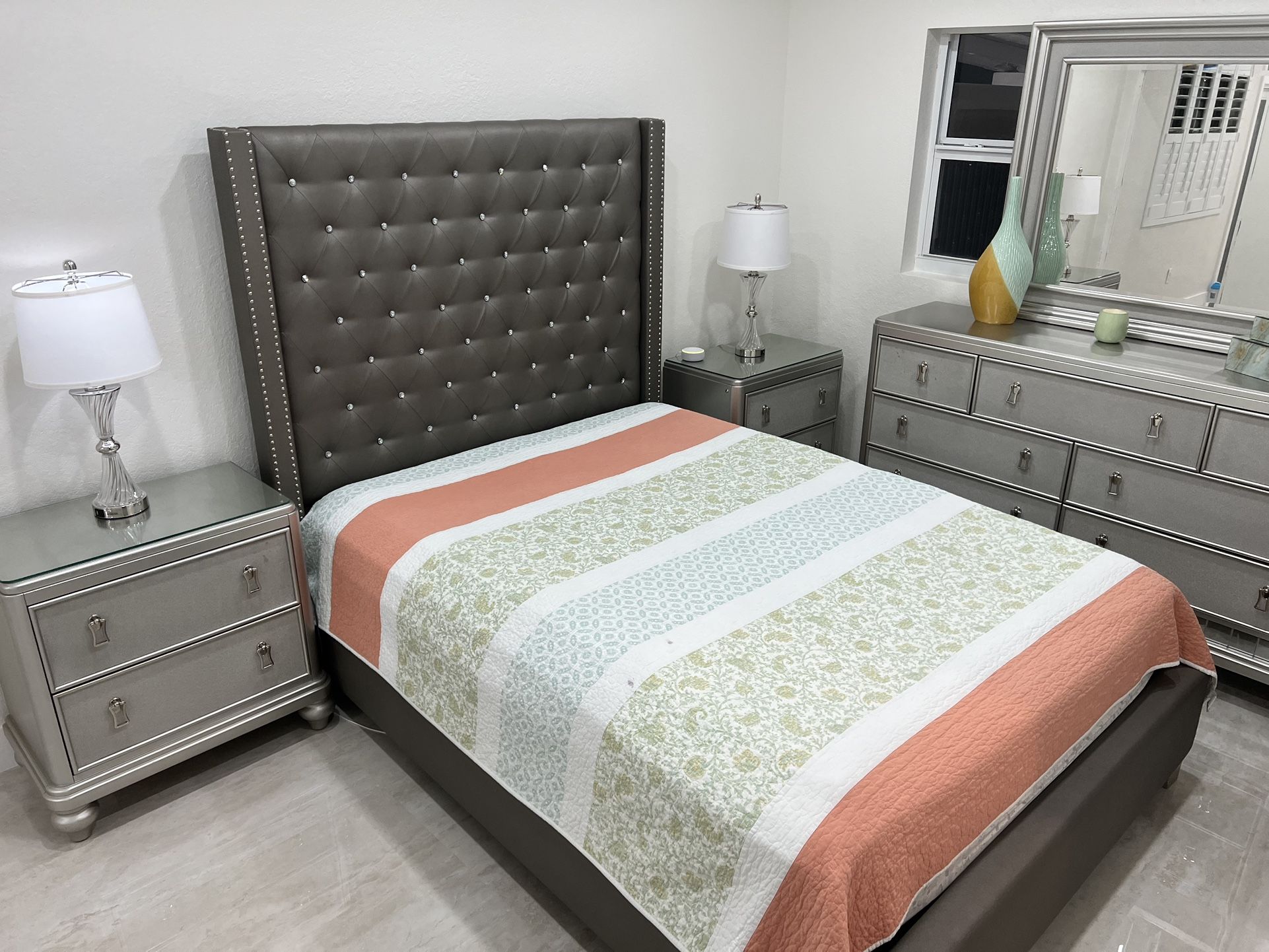 Sofia Vergara Bedroom Set