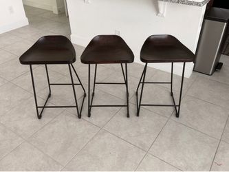 3 table stands
