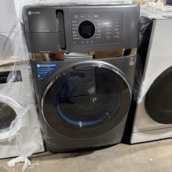 27” new Ge profile 2 in 1 combo washer dryer electric