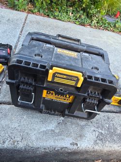 Dewalt tough system 2.0  charger