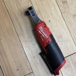 Milwaukee 3/8 M12 High Speed Fuel Ratchet TOOL ONLY