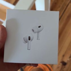 Apple Airpods pro 2nd generation with MagSafe charging case.(refurbished)