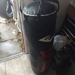 100lb Punching Bag 