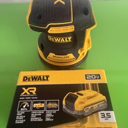 Dewalt XR 20v random orbital sander with 3.5 amp poweretack battery