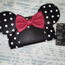Disney loungefly (Minnie Mouse ears Wallet)