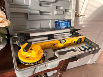 Parkside Laser 670 Spirit With Tripod & Carring Case.