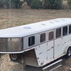 Horse Trailer Metal Roof Service.