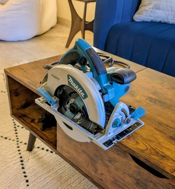 Makita 5007Mg 7-1/4-Inch Circular Saw