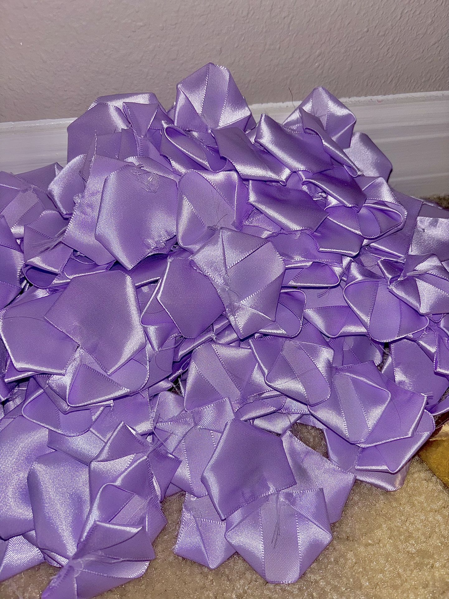 500 lavender ribbon rose petals