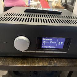 Arcam AVR5. Surround Sound Processor. Receiver. 