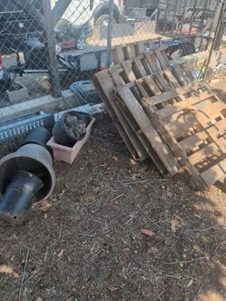 Free Pallets - Planting pots