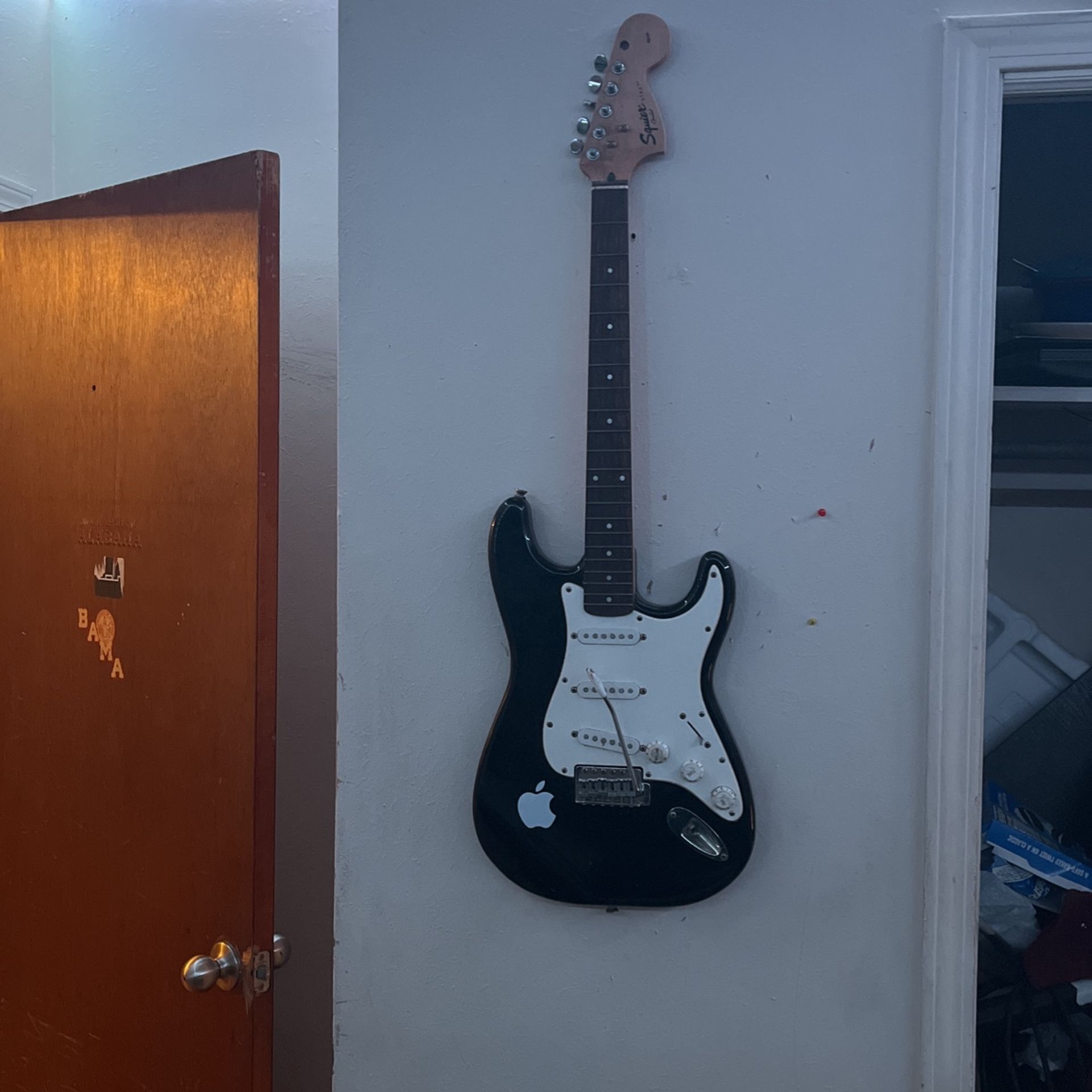 stringless guitar