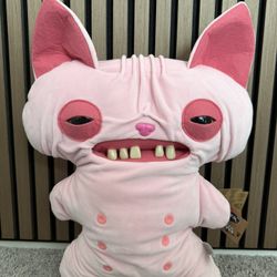 Bigg Fugg XL 18in Fuggler -Wrinkle Mcstinkles