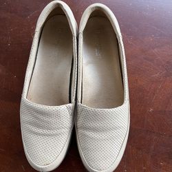 Shoes Naturalizer – Size 6.5M