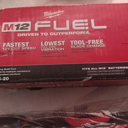 Milwaukee M12 FUEL Oscillating Multi-Tool