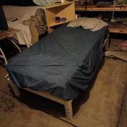 Used Queen Size Bed 