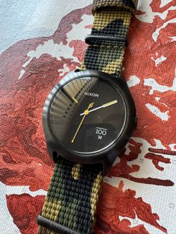 Nixon The Mod Surf Watch Quartz W/ Extra Straps