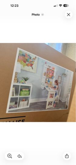 Kid Kraft Floating Desk
