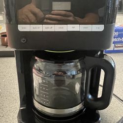Braun KF7000BK Brew Sense Drip Coffee Maker, 12 Cups,Black