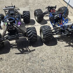 2 nitro rc trucks hpi savage traxxas revo 3.3